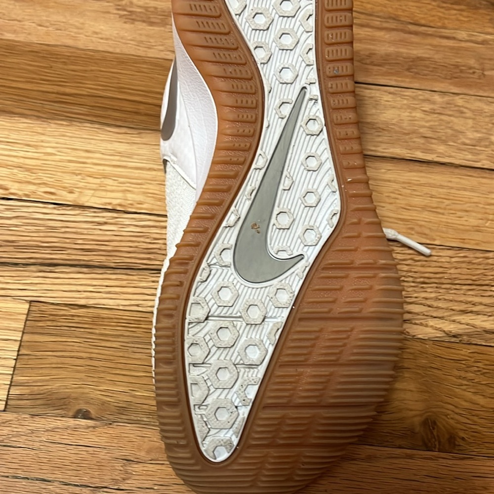 Nike volleyball shoes - Picture 4 of 4